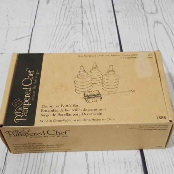Pampered Chef Other Decorator Bottle Set Poshmark